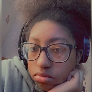 Meet your Posher, Aniya